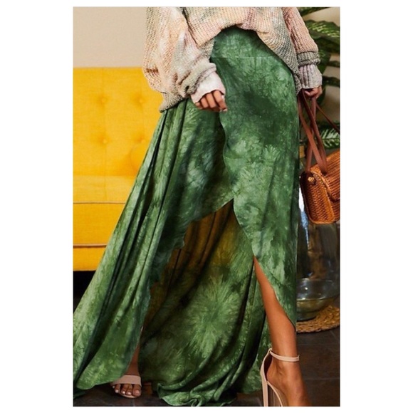 Gorgeous Boho Emerald maxi skirt - Picture 2 of 14